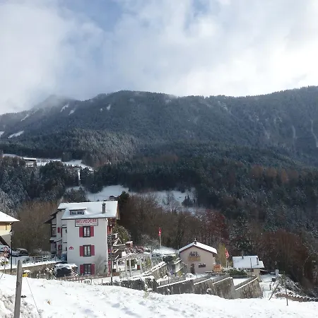 Le Belvedere Bnb/chambres D'hotes Bed & Breakfast Corbeyrier